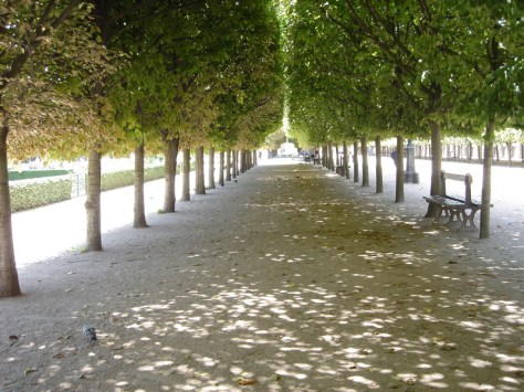1-palais_royal_allee