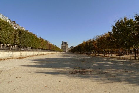 01-tuileries_jardin_vide