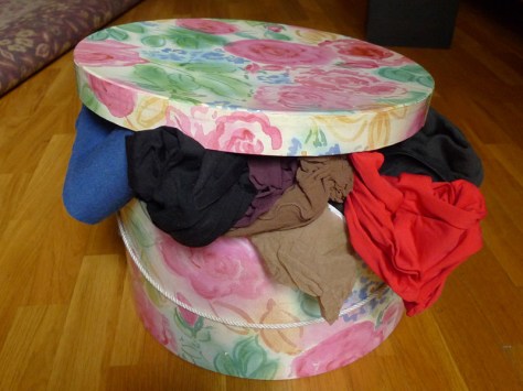 01_collants_boite_bordel