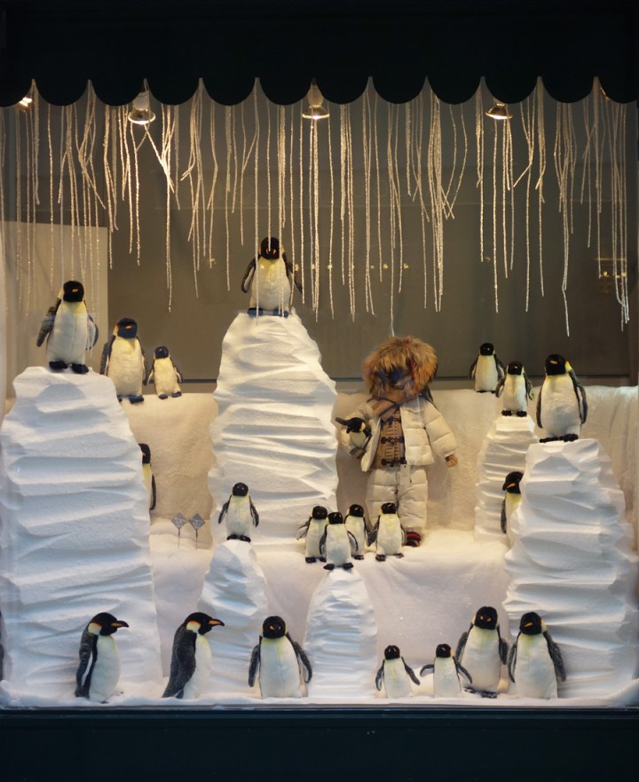 Baby-Tuileries-Vitrine-Noel-2012-Pingouins-1
