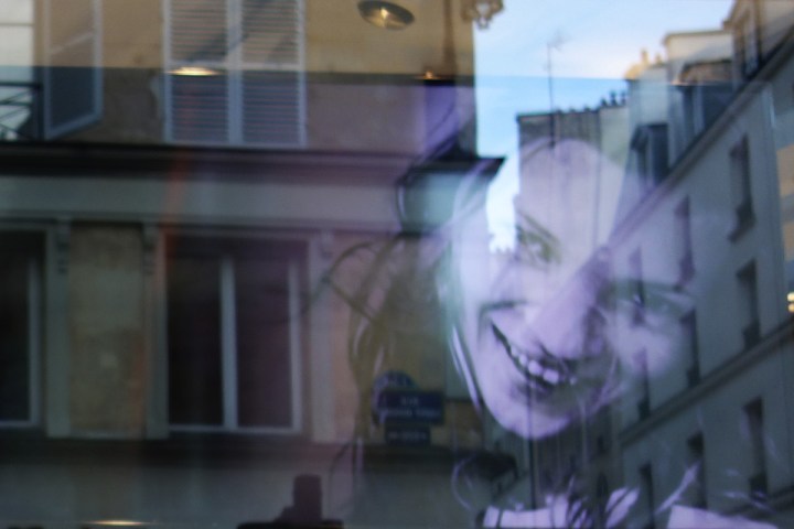 Kate-Moss-apparition-Paris-Colette
