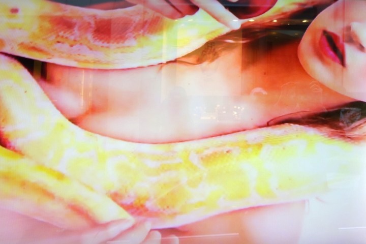 Kate-Moss-apparition-Paris-Colette