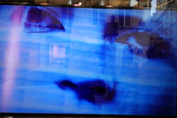 Kate-Moss-apparition-Paris-Colette