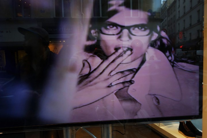 Kate-Moss-apparition-Paris-Colette