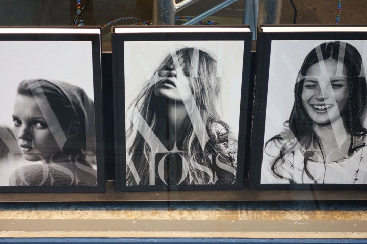 Kate-Moss-apparition-Paris-Colette