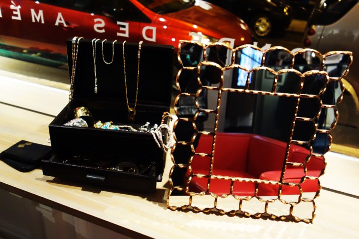 24-01-2013-Motche-vernissage-bijoux-1