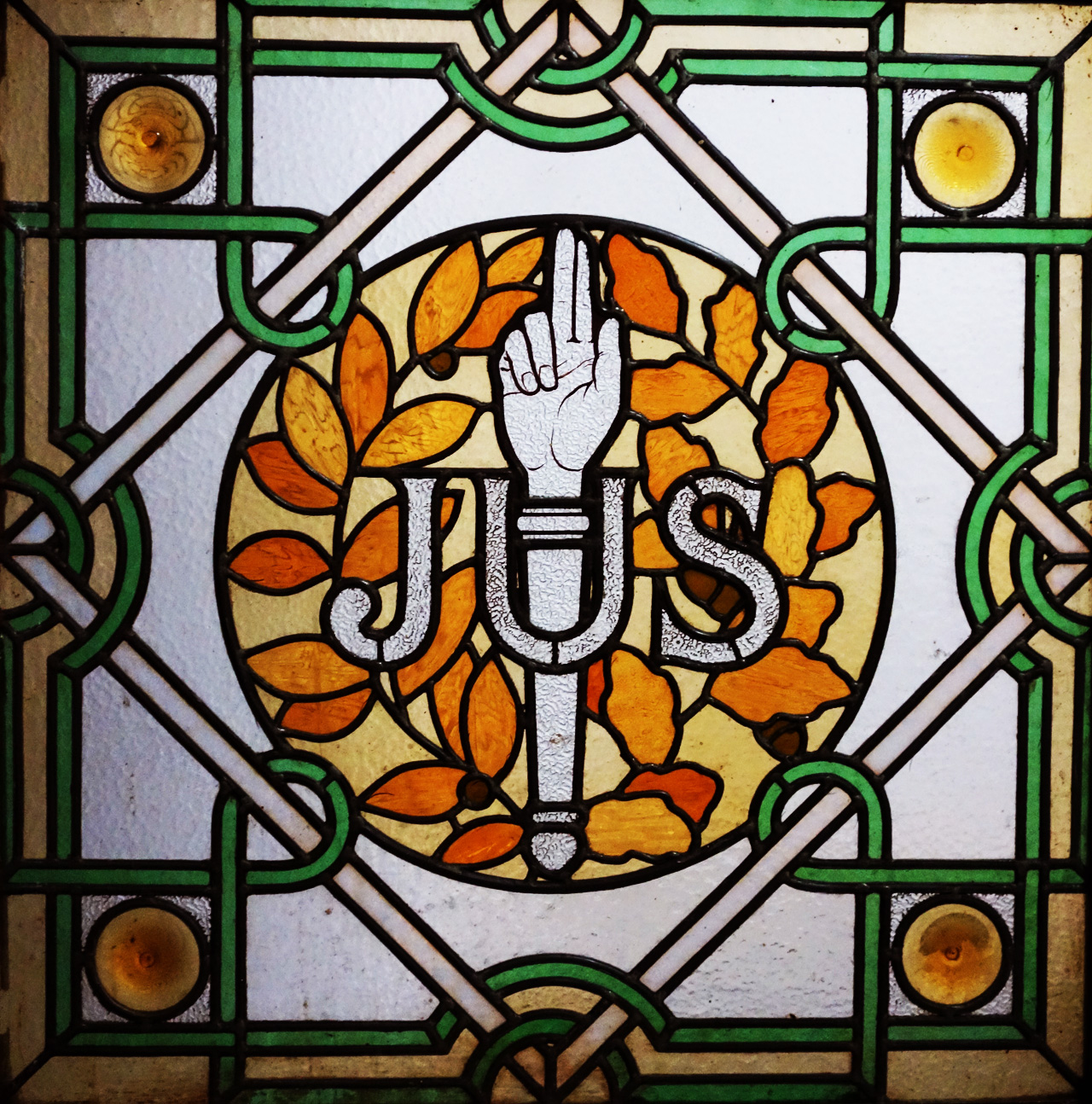 Palais-de-Justice-Paris-02