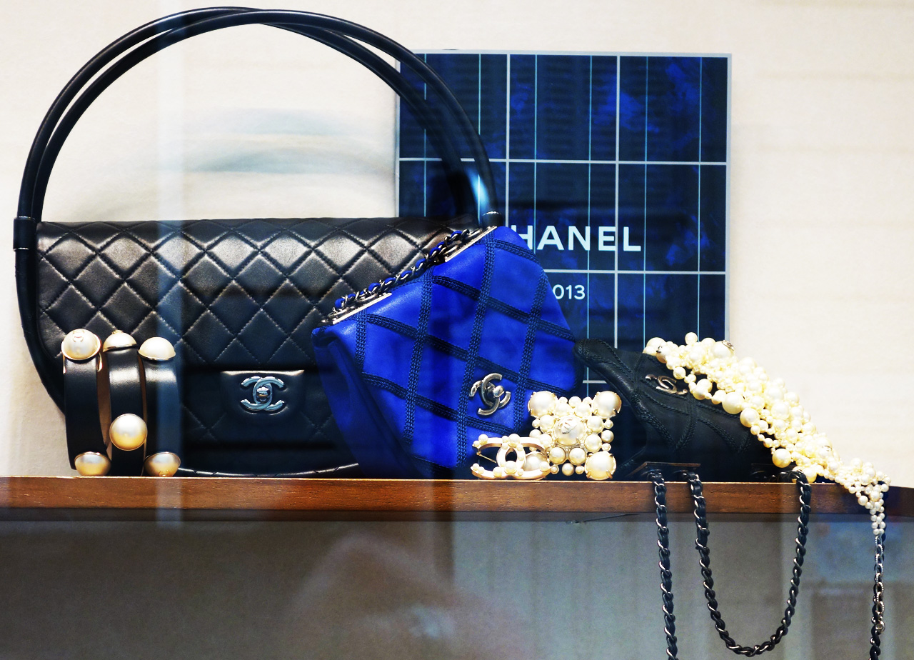Chanel-vitrine-rue-Cambon-31