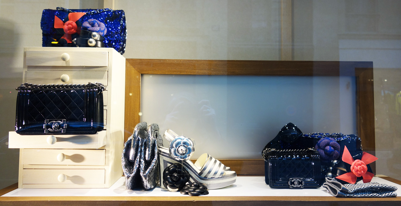 Chanel-vitrine-rue-Cambon-40