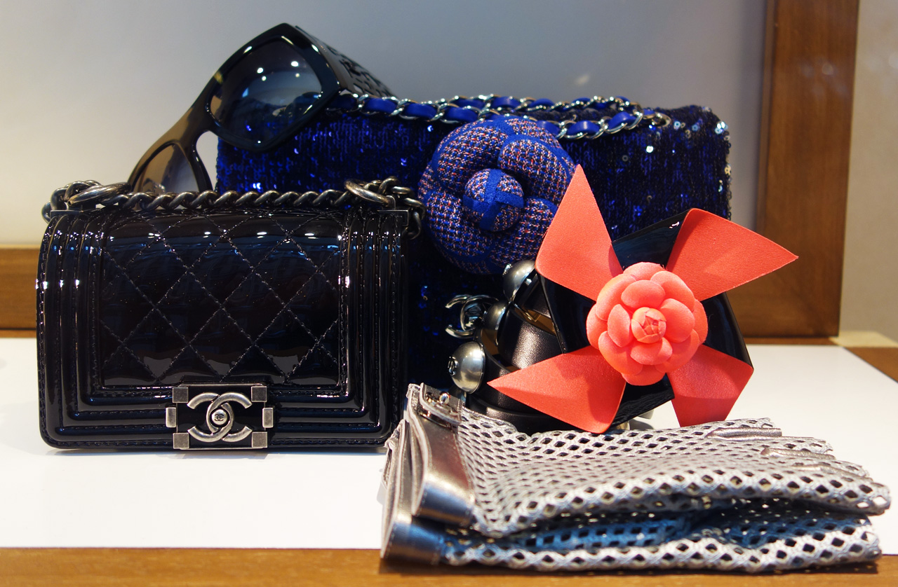 Chanel-vitrine-rue-Cambon-44