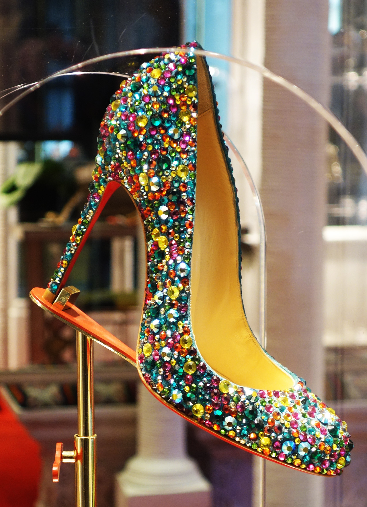 Louboutins-stilettos-2