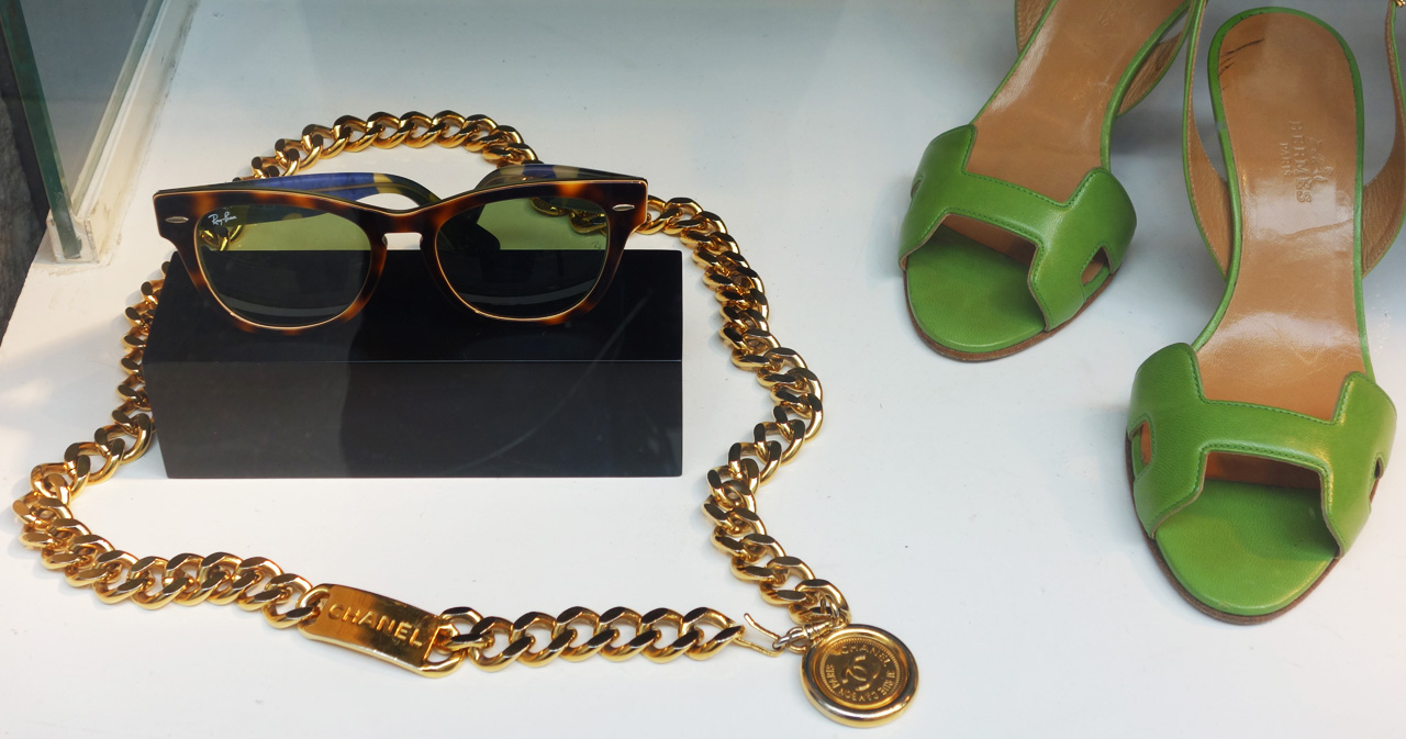 06_MB-select-Boutique-vitrine-gauche-detail-4