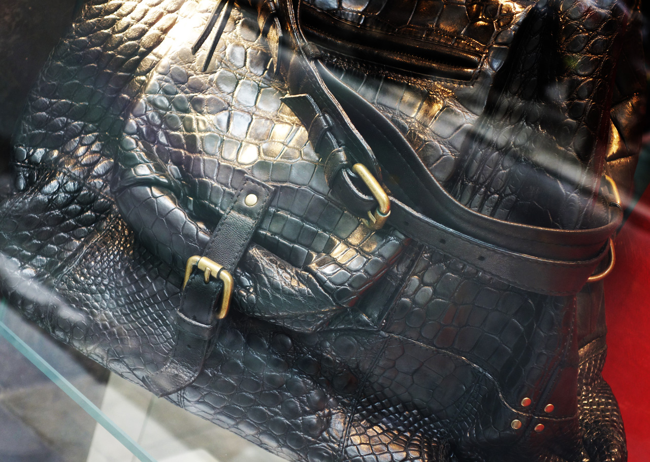 12_MB-select-Boutique-vitrine-droite-detail-4