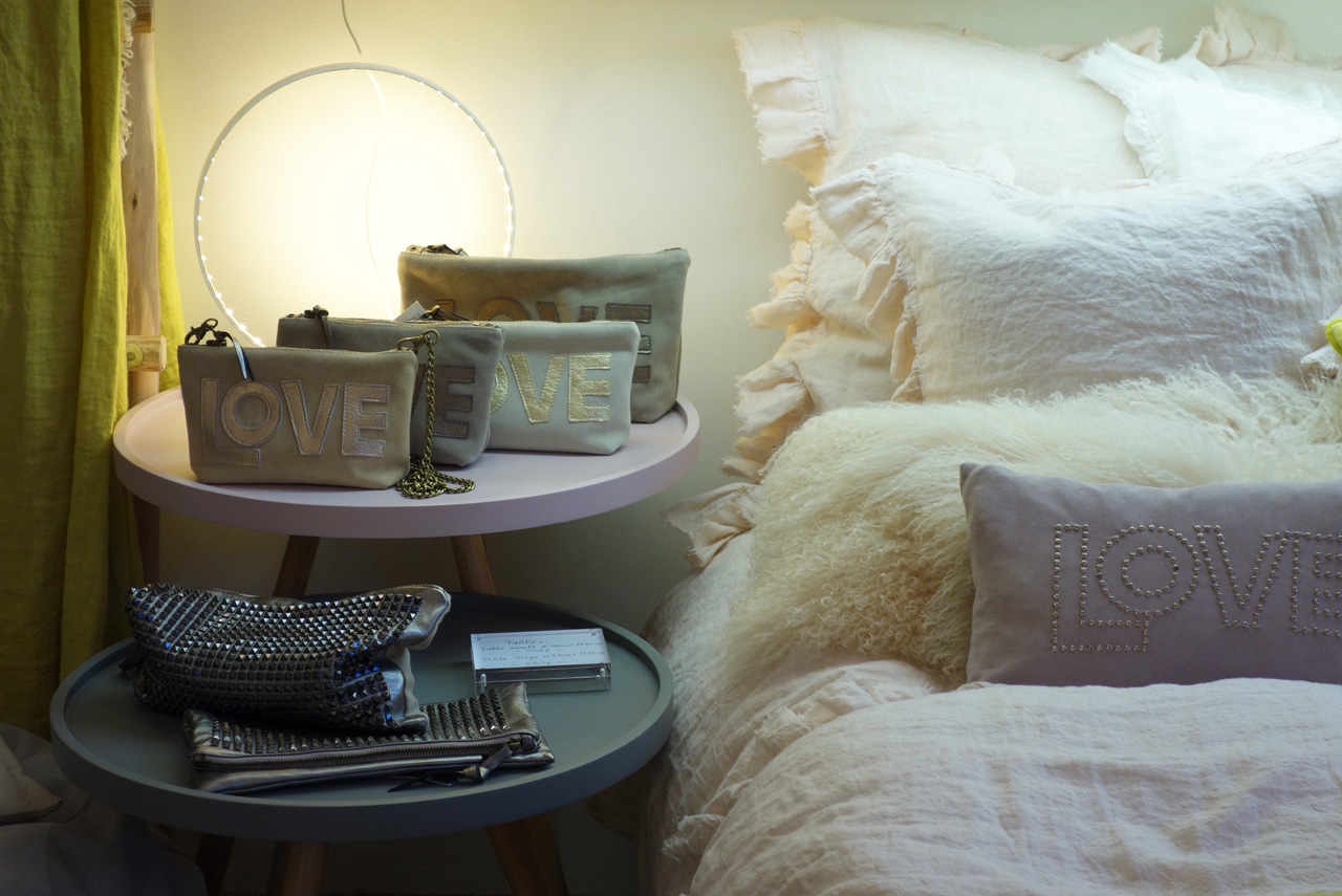 Maison-de-Vacances-trousse-LOVE