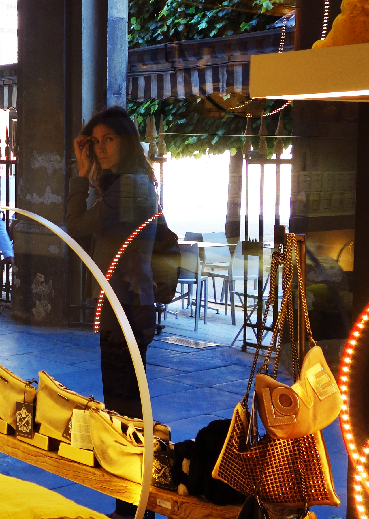 Maison-de-Vacances-vitrine-inconnue