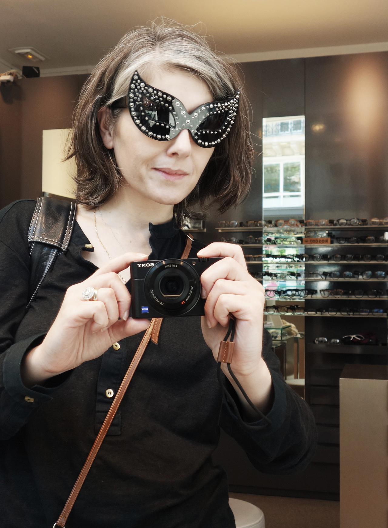 Linda-Farrow_Agent-provocateur_sunglasses-Catwoman-1