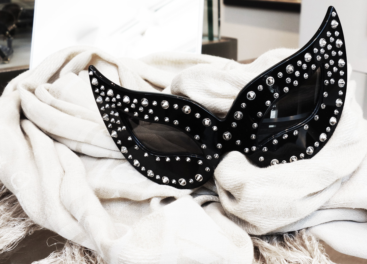 Marc-le-bihan-linda-farrow-agent-provocateur-sunglasses-01