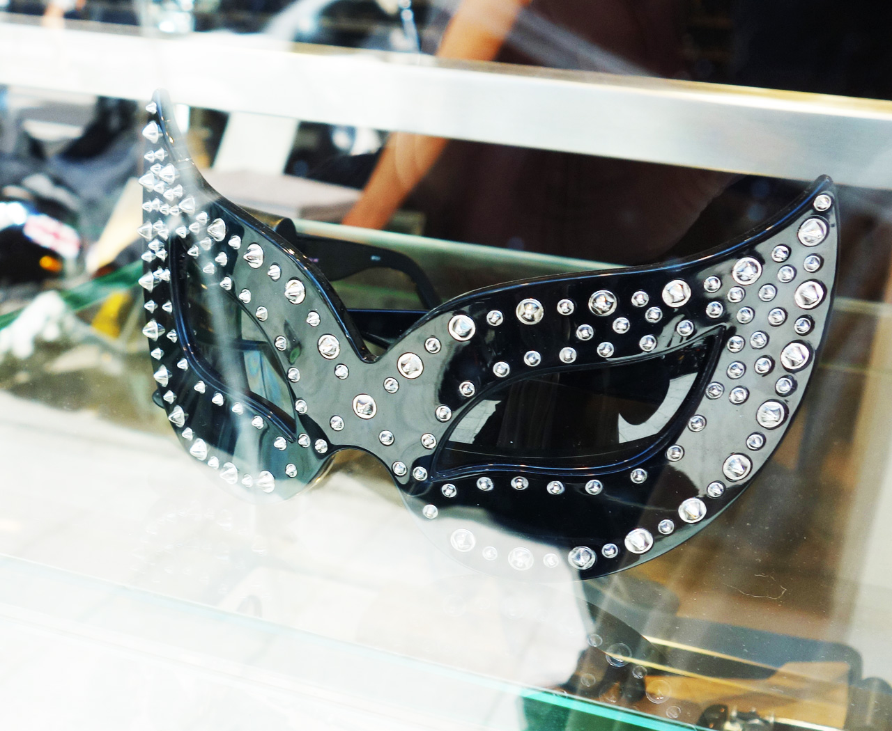 Marc-le-bihan-linda-farrow-agent-provocateur-sunglasses-vitrine