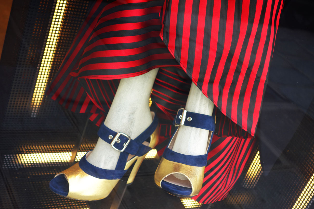 Miu Miu Paris vitrine