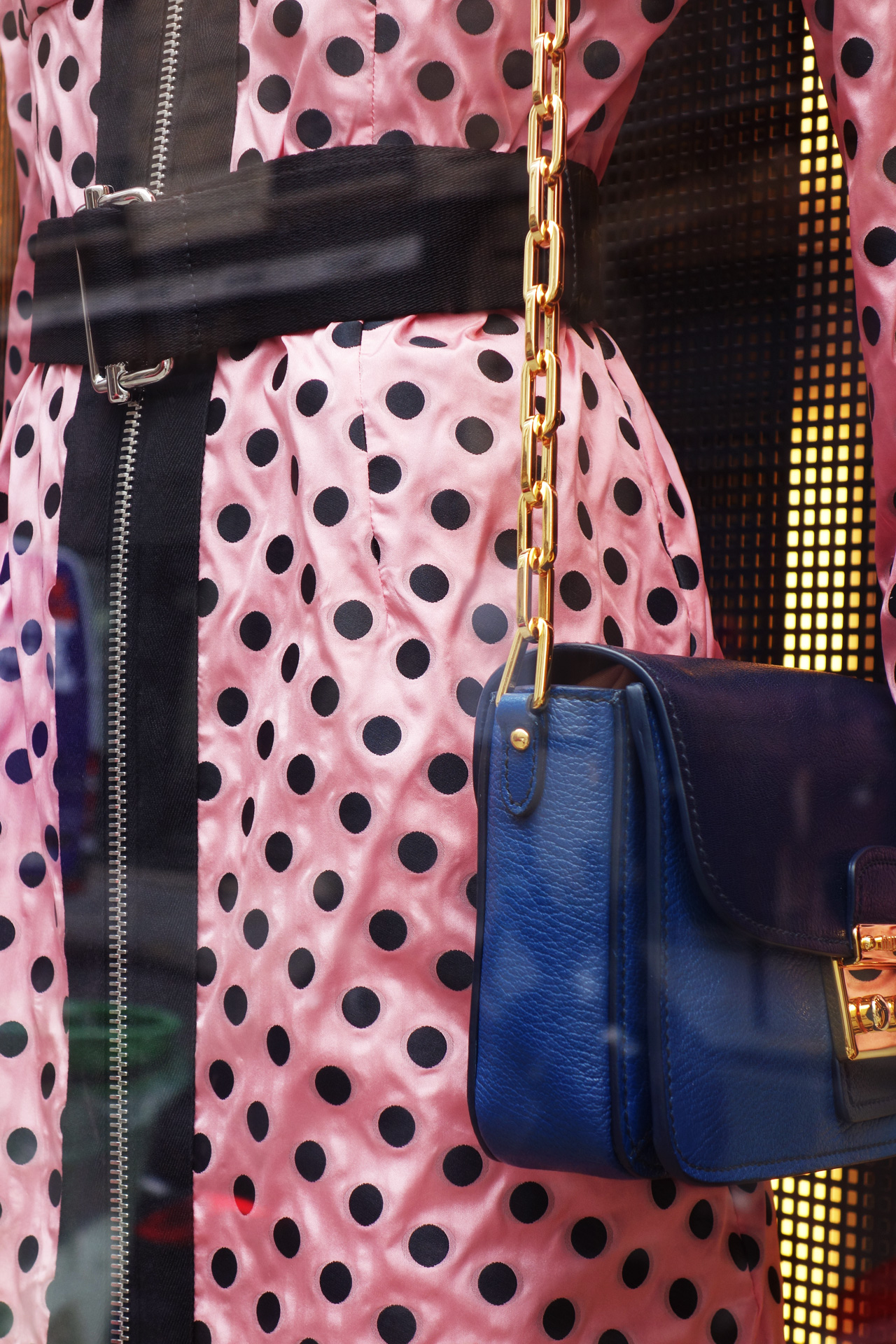 Miu Miu Paris vitrine