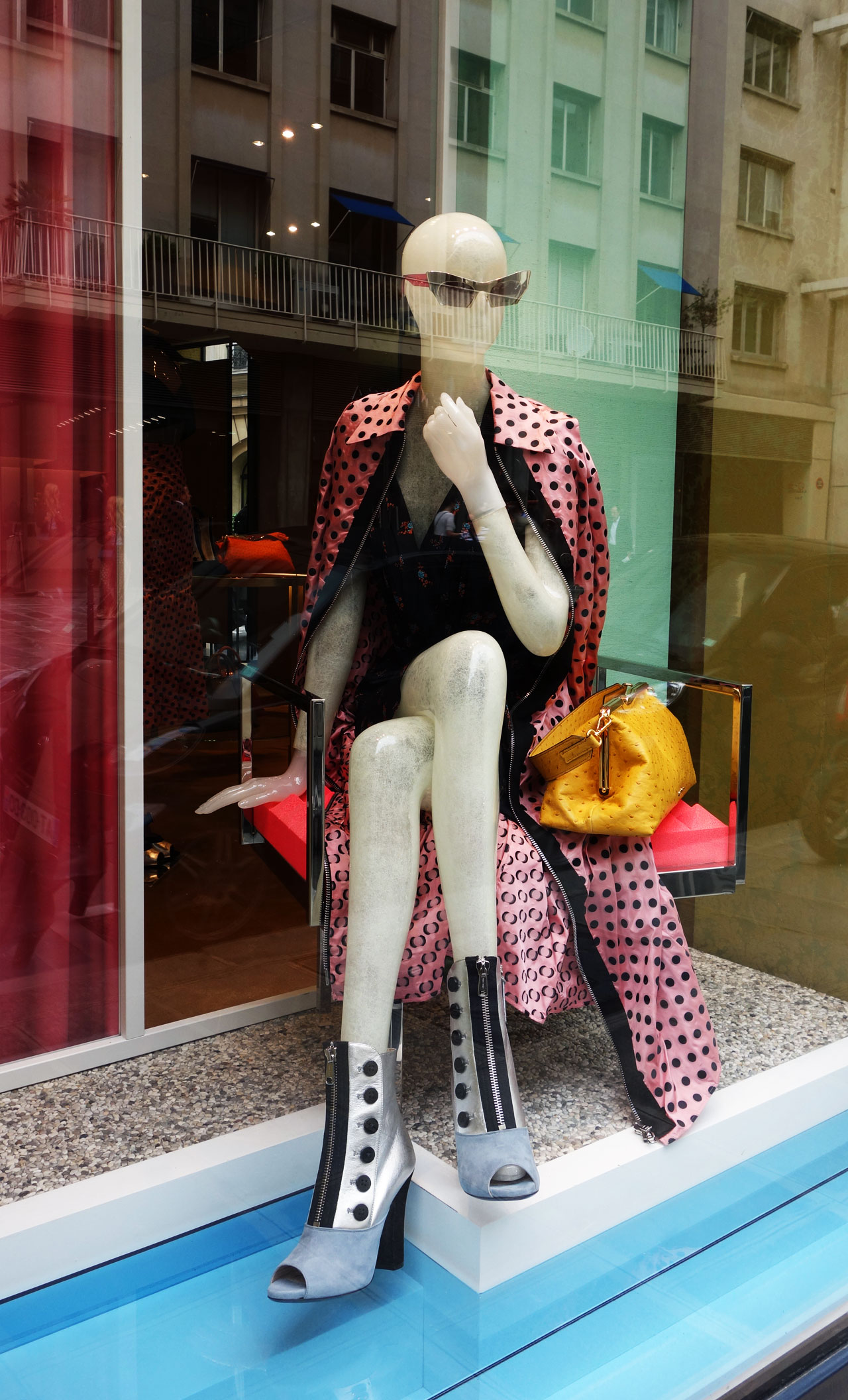 Miu Miu Paris vitrine