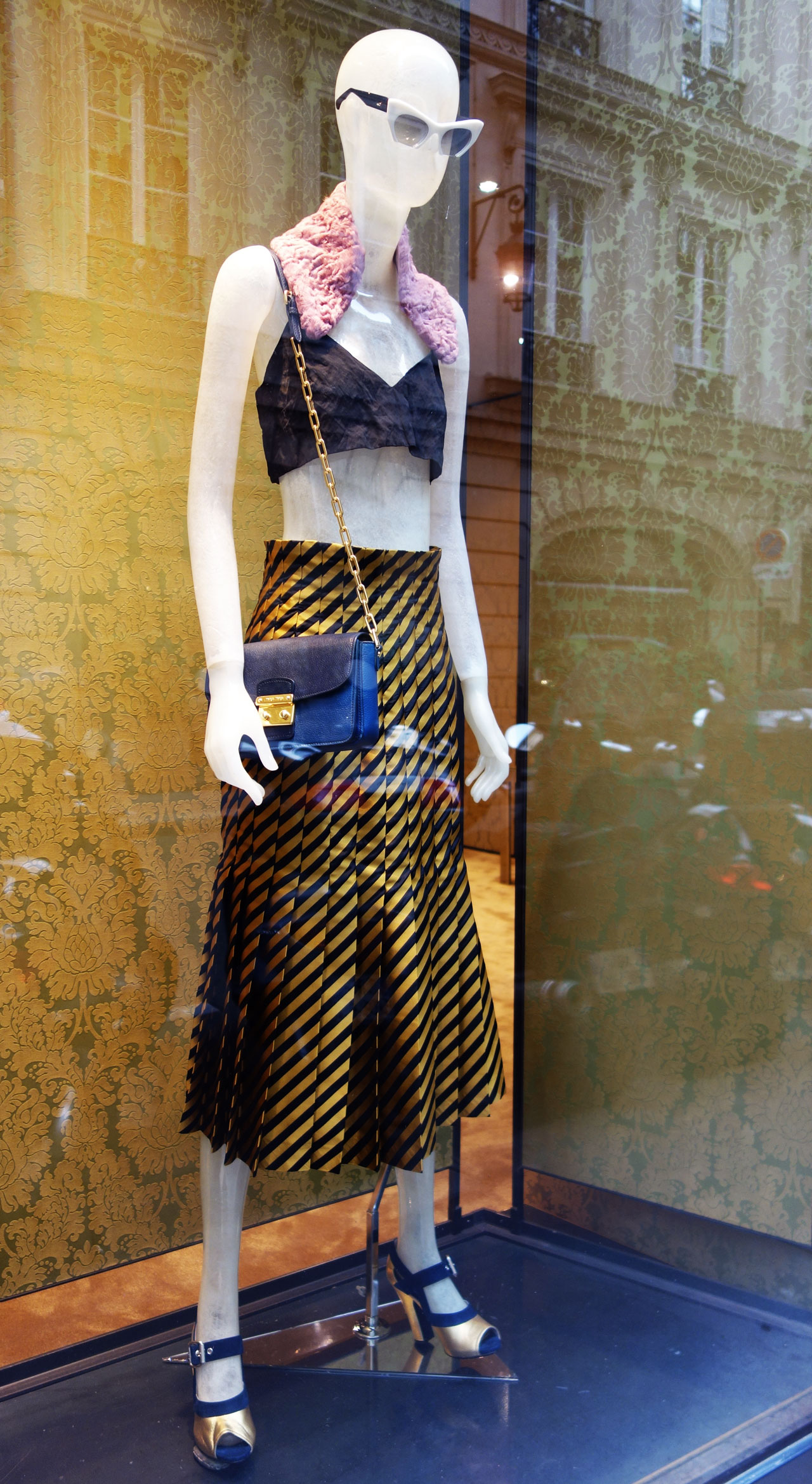 Miu Miu Paris vitrine