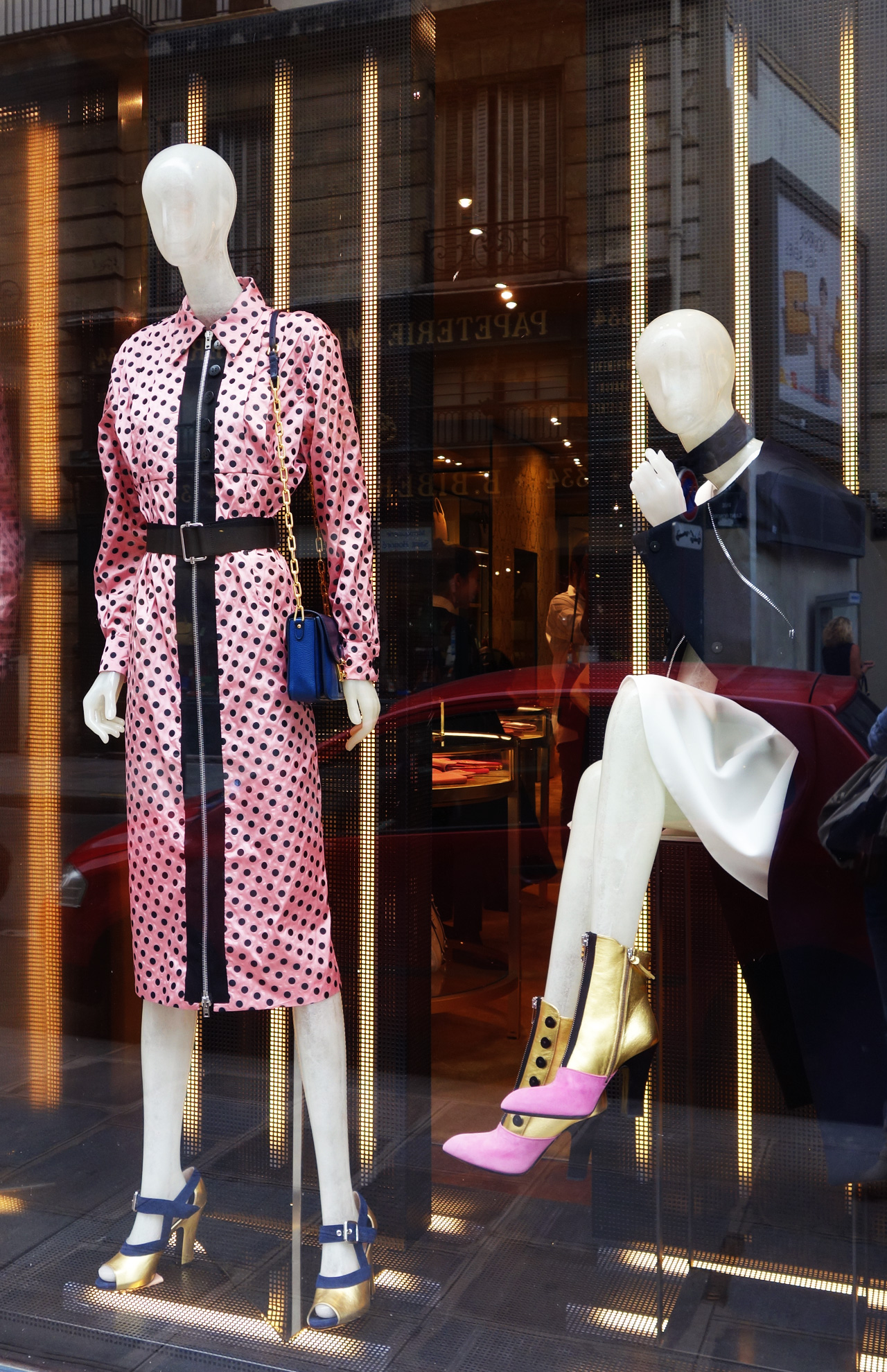 Miu Miu Paris vitrine
