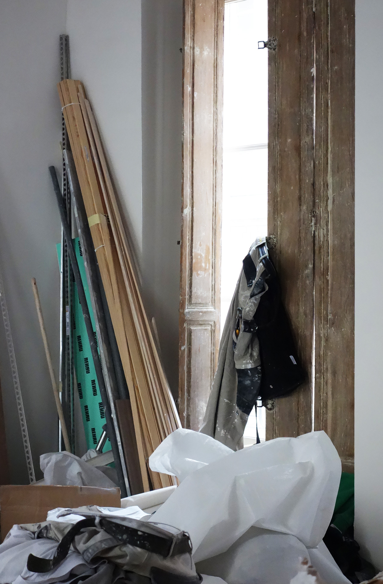 11-10-bureau-materiaux