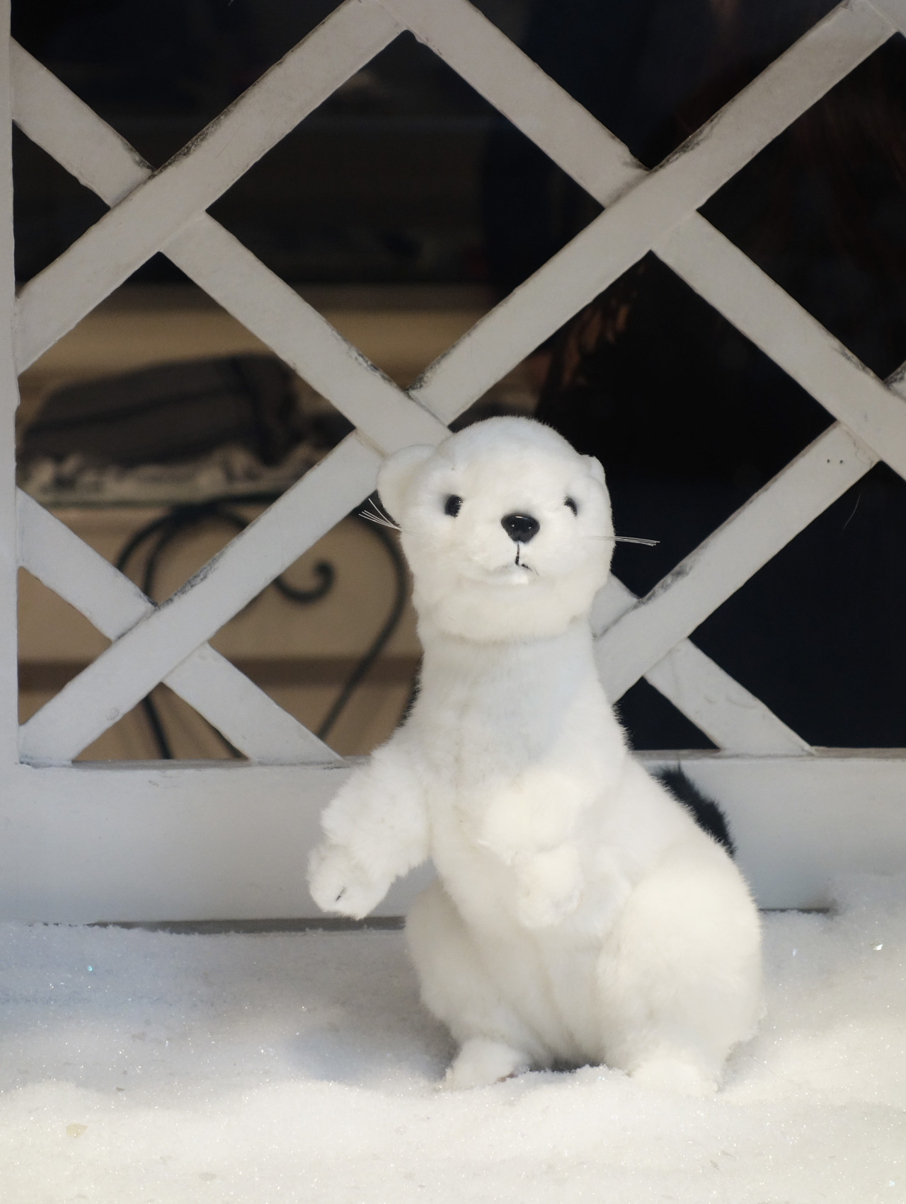 Baby-Tuileries-vitrines-noel-2013-blanche-fouine-1