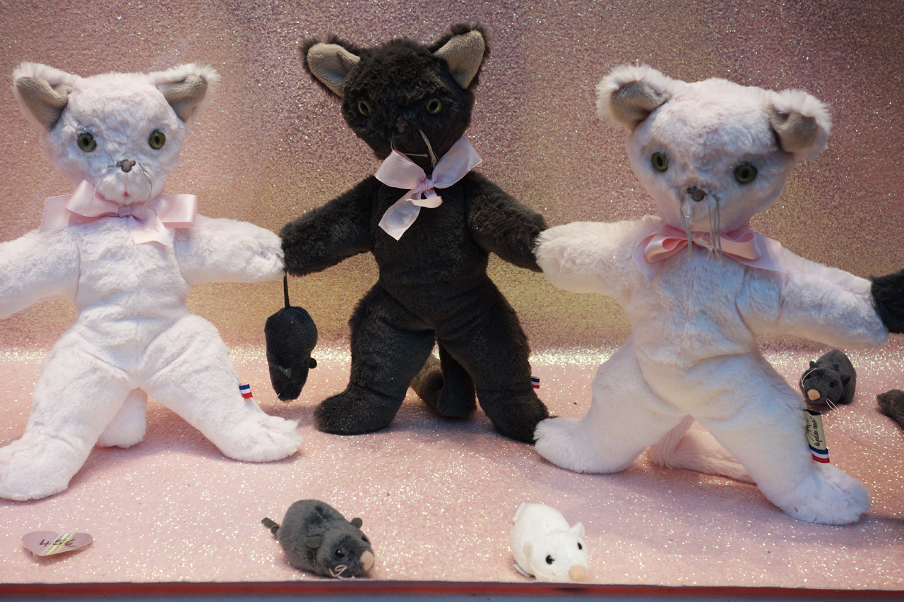 Baby-Tuileries-vitrines-noel-2013-rose-chats-souris