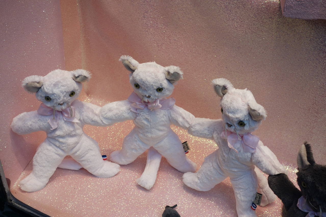 Baby-Tuileries-vitrines-noel-2013-rose-chats