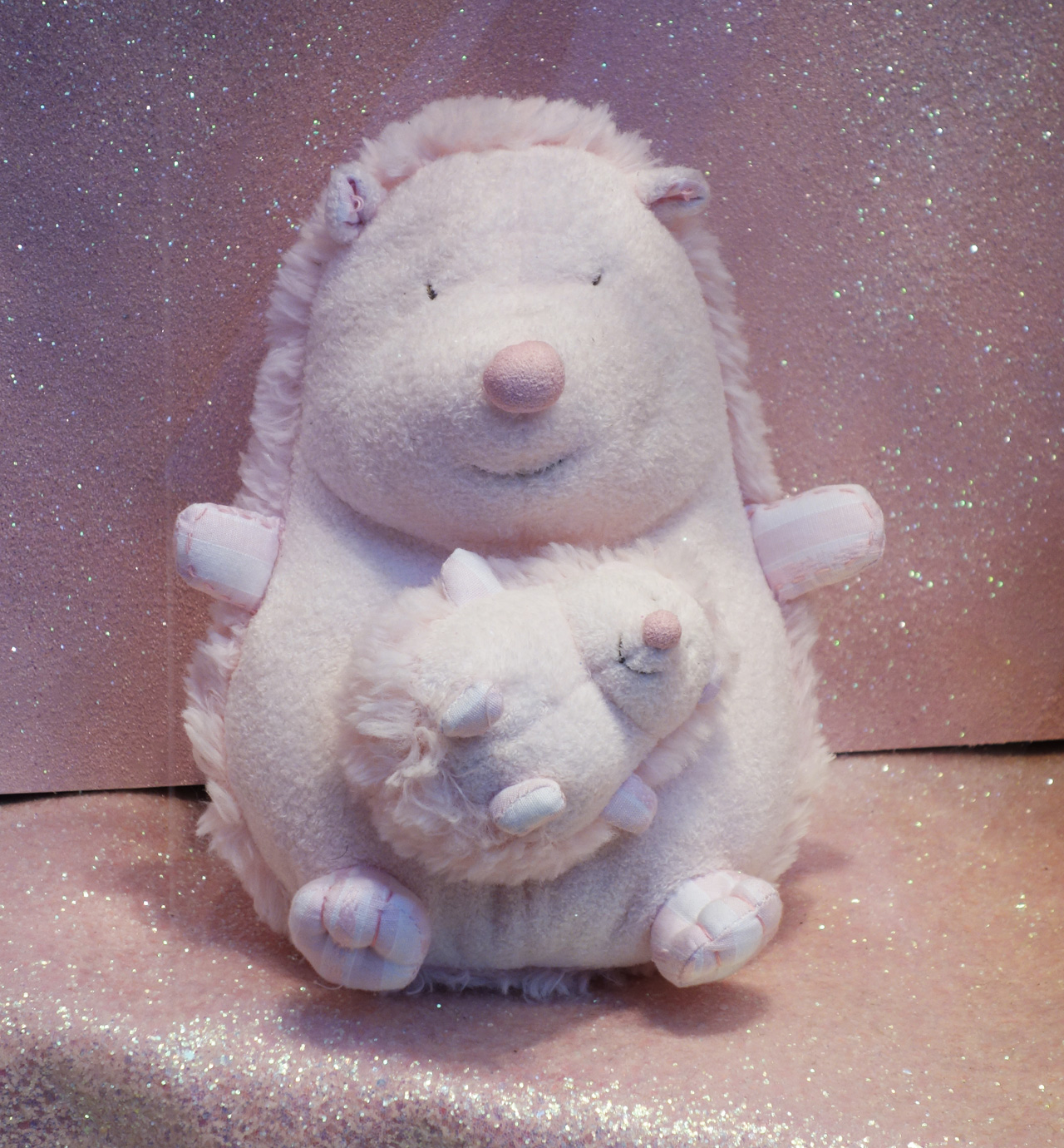 Baby-Tuileries-vitrines-noel-2013-rose-herisson