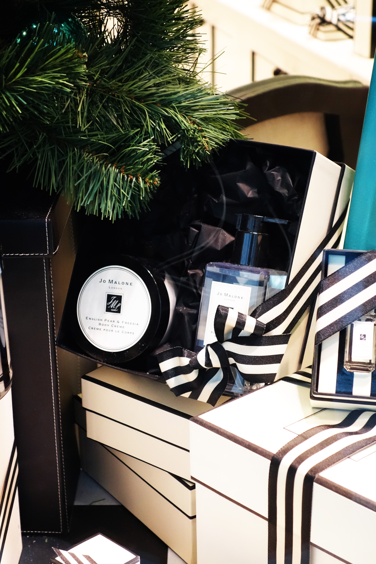 Jo-Malone-vitrine-noel-2013-cadeaux-5