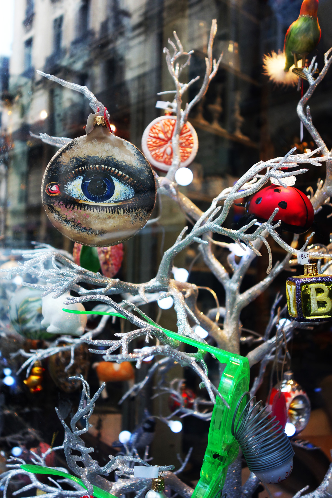 Astier-de-vilatte-vitrine-noel-2013