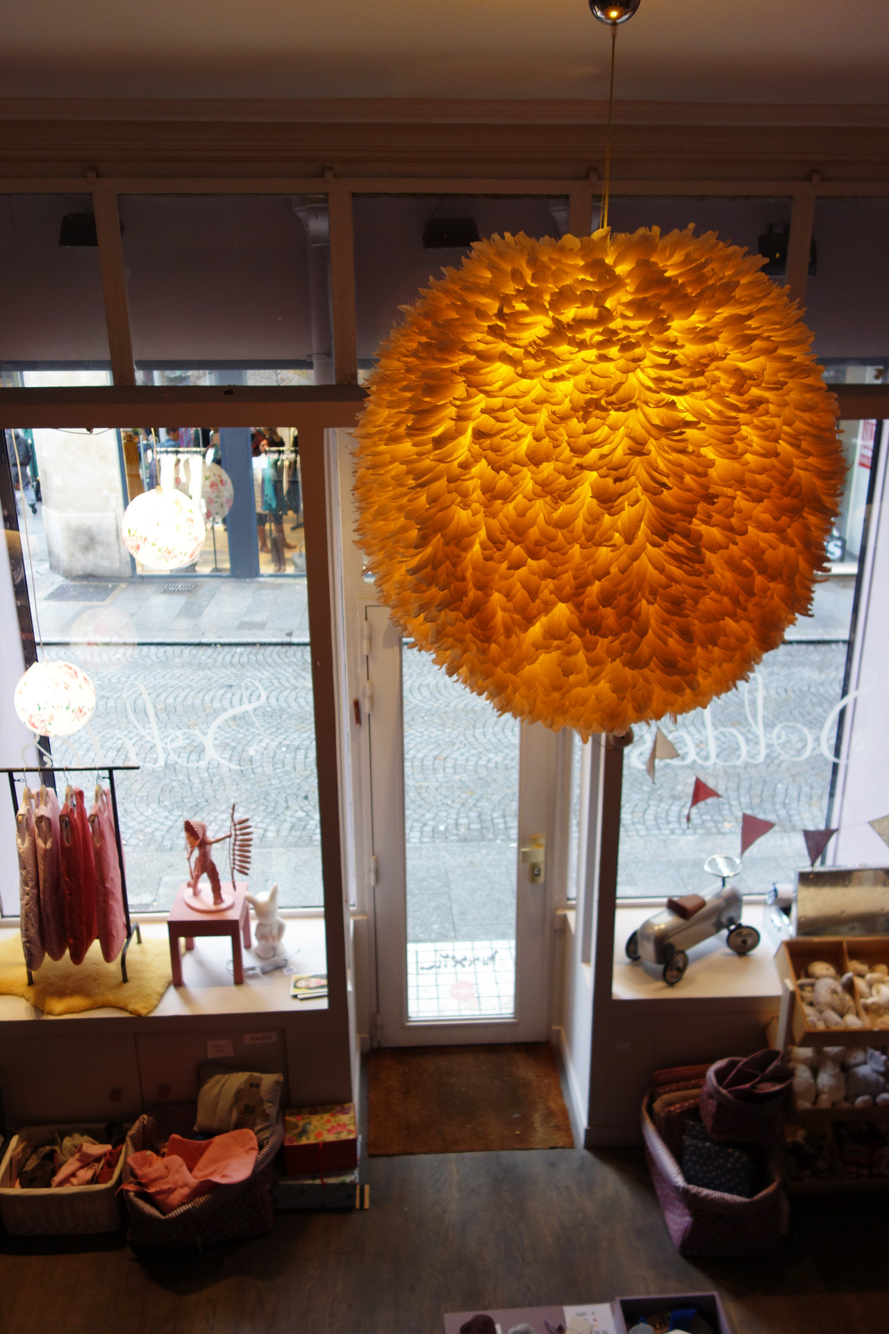 Pois-plume-boutique-vue-01